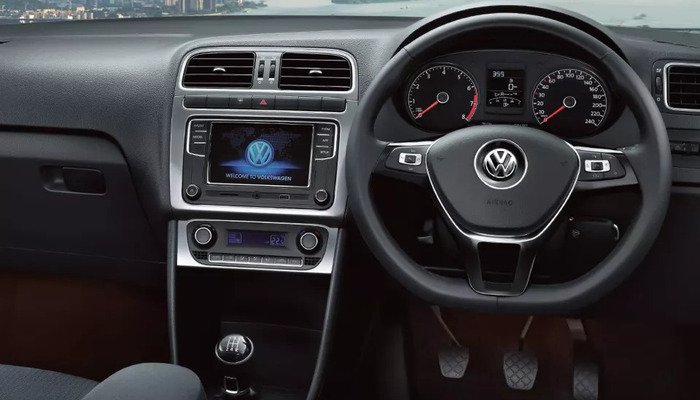 Volkswagen Polo Comfortline Automatic Interior