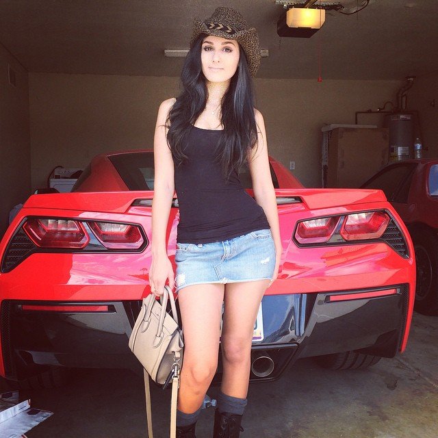 Sssniperwolf Car Collection - Chevrolet Corvette