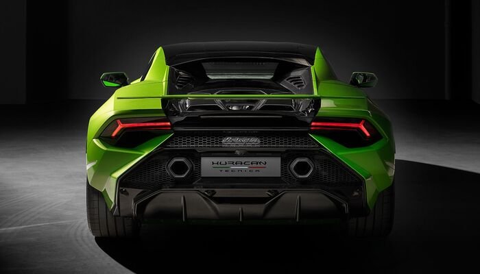 2022 Lamborghini Huracan Tecnica features